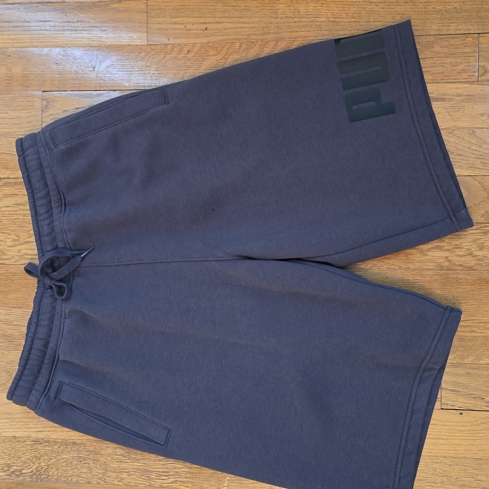 PUMA MENS SIGNATURE GRAY ATHLETIC SHORTS SIZE SMALL
